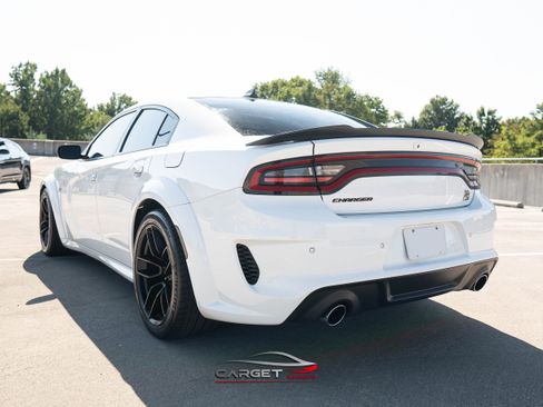 Used 2020 Dodge Charger Scat Pack RWD image 5