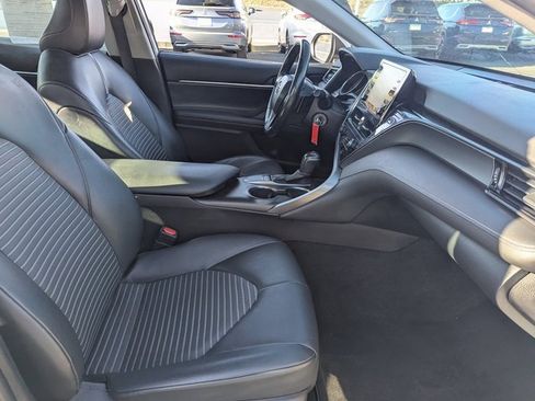 Used 2022 Toyota Camry SE image 31