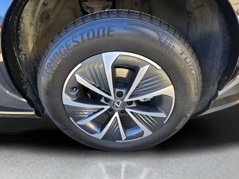 Used 2024 Lexus RZ 450e Premium w/ Technology Package image 10