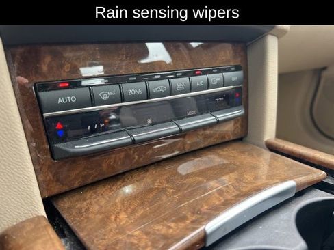 Used 2011 Mercedes-Benz E 350 Sedan image 11