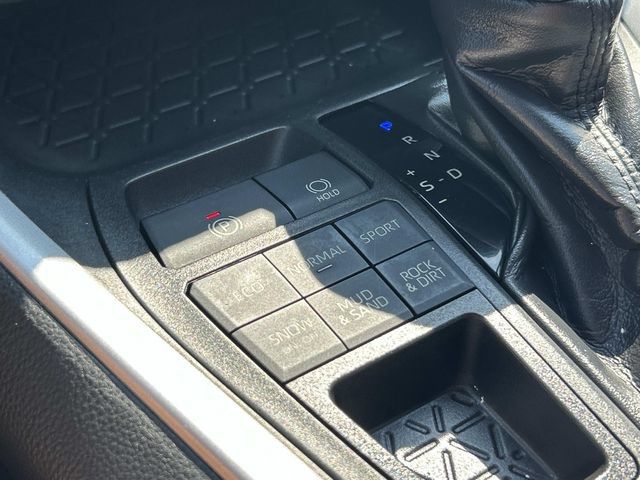 Used 2019 Toyota RAV4 XLE w/ Convenience Package AWD/4WD image 29