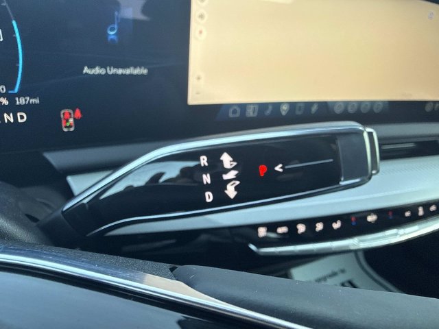 Certified 2025 Cadillac Optiq Luxury 1 AWD/4WD image 40