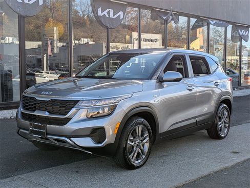 Certified 2023 Kia Seltos LX image 1