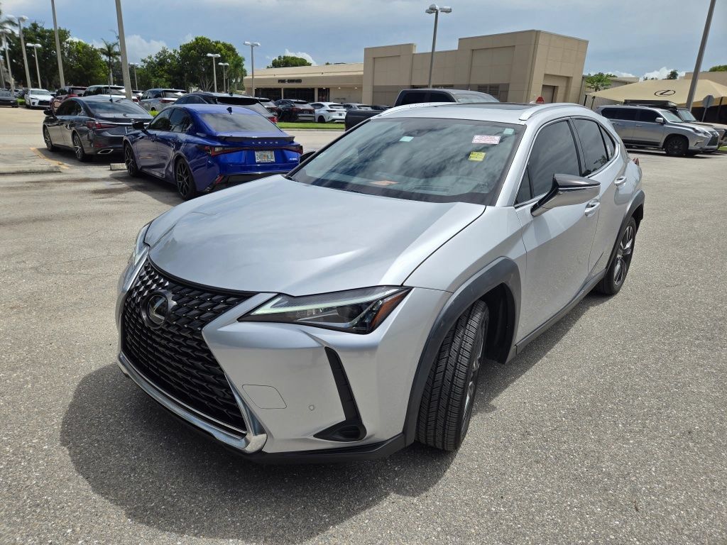 Used 2019 Lexus UX 200 w/ Accessory Package 2 FWD image 8