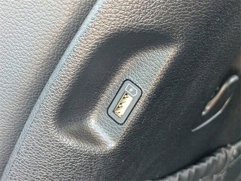 Used 2022 Kia Telluride EX w/ EX Premium Package image 28