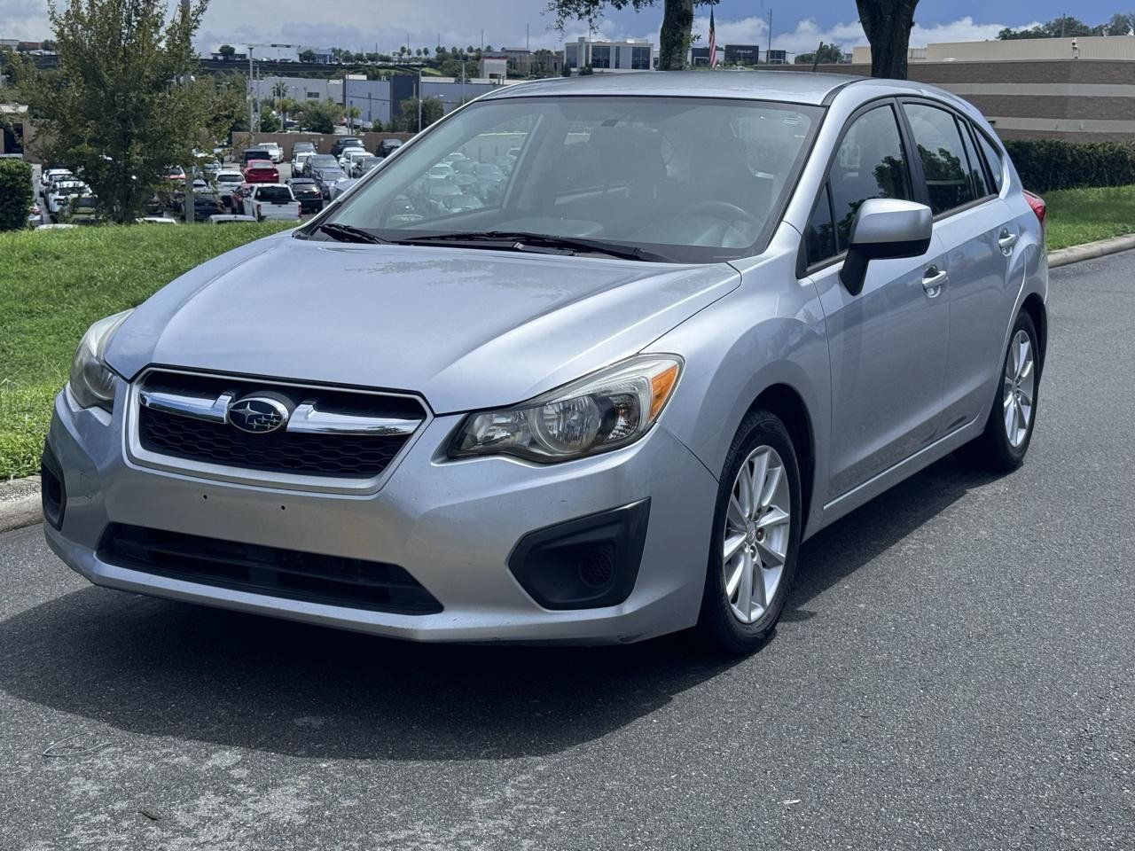 Used 2013 Subaru Impreza 2.0i Premium w/ All-Weather Pkg AWD/4WD image 2
