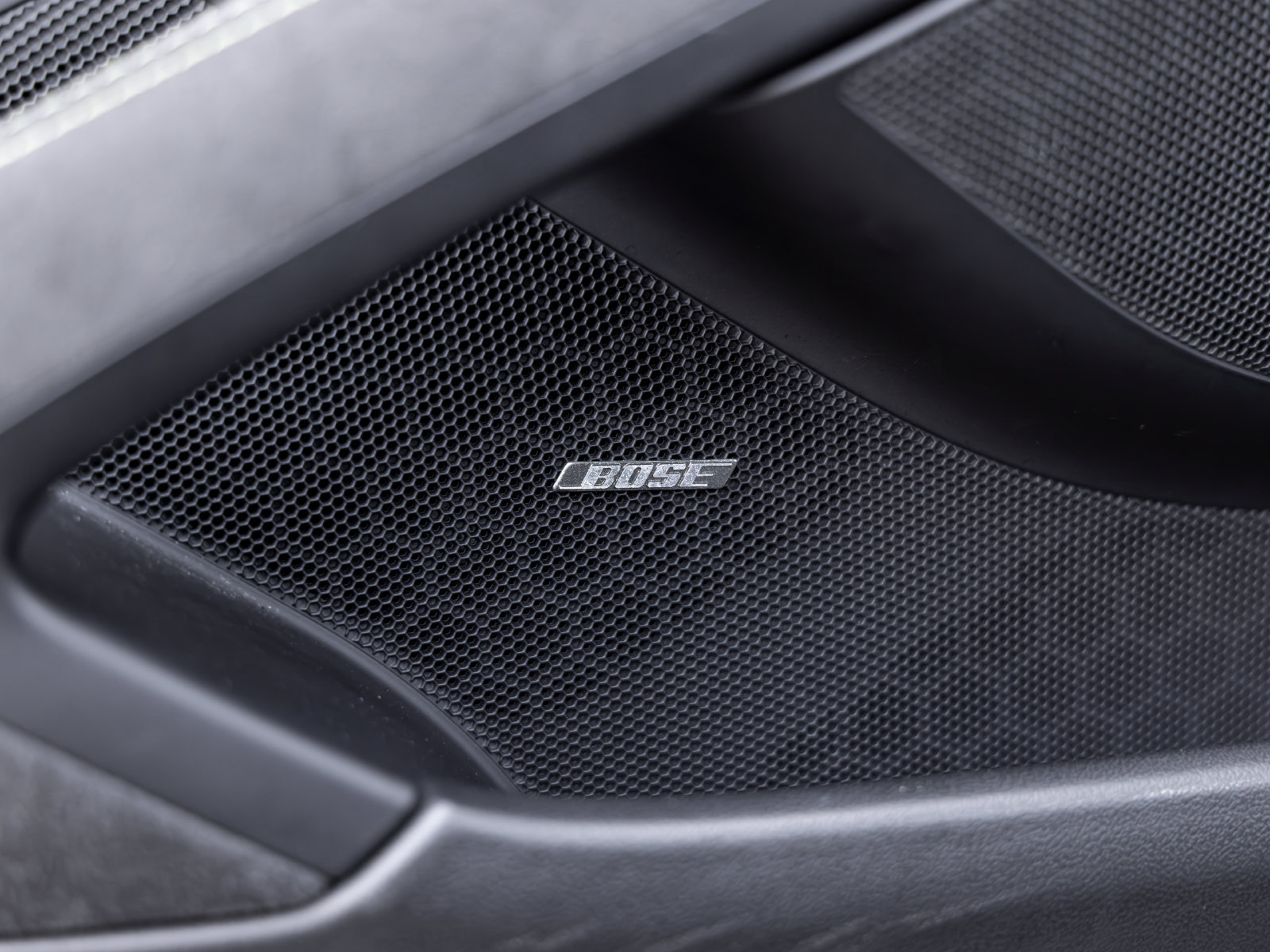 Certified 2021 Porsche 718 Cayman GT4 RWD image 30