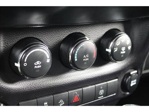 Used 2015 Jeep Wrangler Unlimited Sahara w/ Connectivity Group image 23