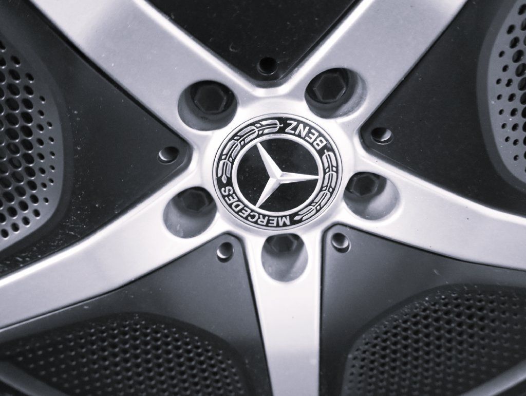 Certified 2023 Mercedes-Benz EQE 500 4MATIC SUV image 8