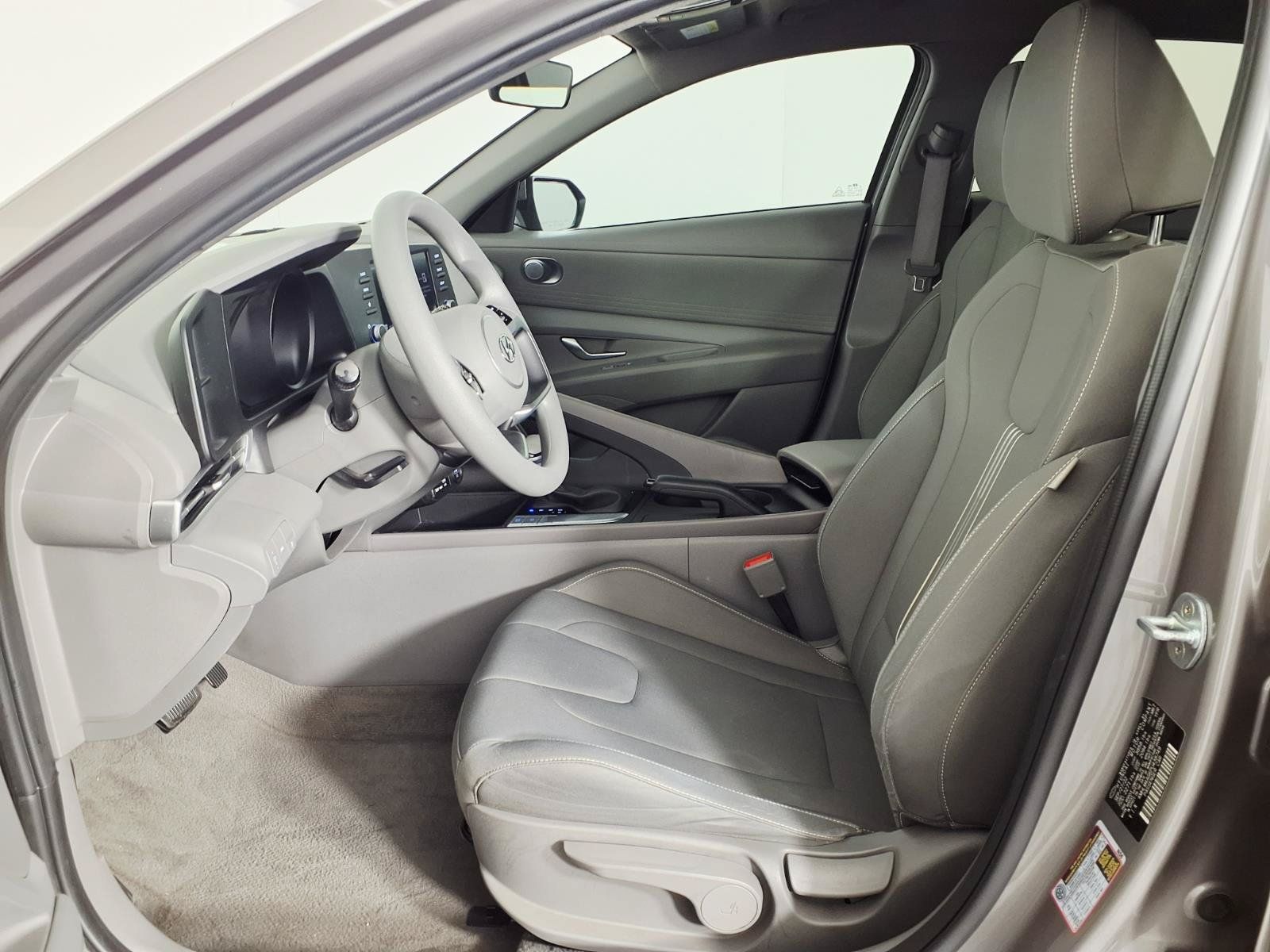 Certified 2023 Hyundai Elantra SEL FWD image 17