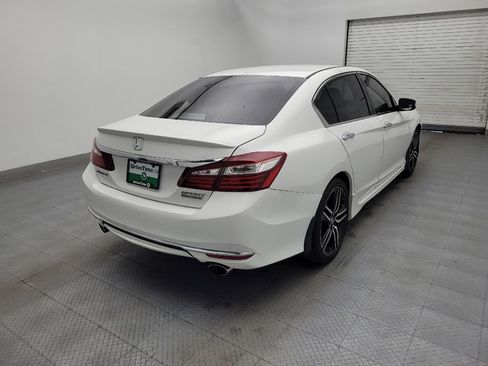 Used 2017 Honda Accord Sport Special Edition image 9