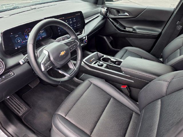 Used 2026 Chevrolet Equinox LT w/ Convenience Package II FWD image 18