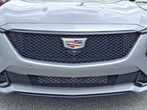 Certified 2025 Cadillac CT5 Sport w/ Sun And Sound Package AWD/4WD image 9