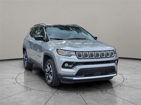 Certified 2022 Jeep Compass Limited image 14