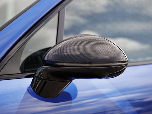 New 2025 Porsche Cayenne GTS image 12