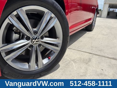 Used 2023 Volkswagen Jetta SE FWD image 4