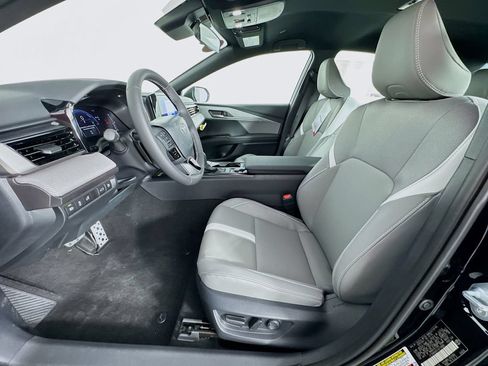 New 2026 Toyota Camry SE FWD image 14
