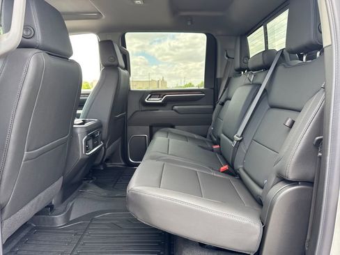 New 2026 GMC Sierra 2500 SLT w/ SLT Premium Package AWD/4WD image 13
