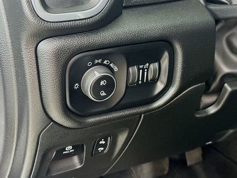 Used 2023 RAM 1500 Laramie image 12