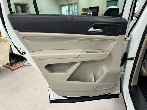 Used 2022 Volkswagen Atlas SE AWD/4WD image 22