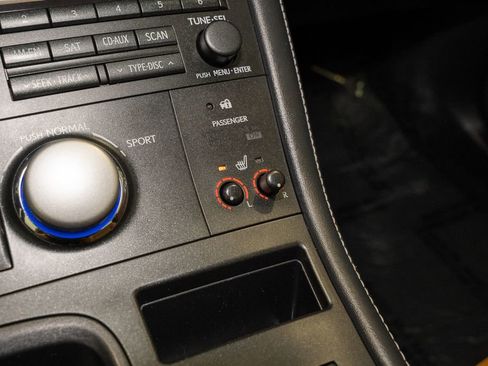 Used 2013 Lexus CT 200h 200h w/ Premium Pkg w/Backup Camera image 15