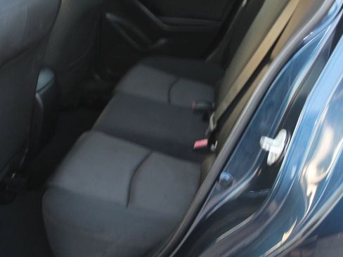 Used 2017 MAZDA MAZDA3 Sport FWD image 17