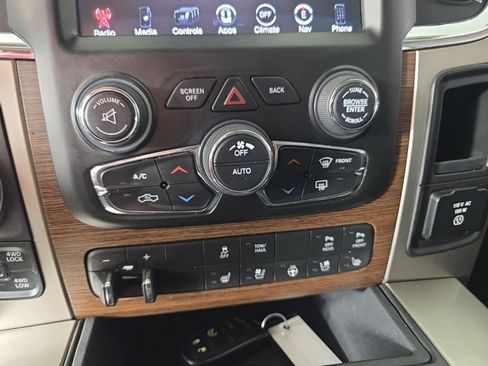 Used 2017 RAM 1500 Laramie w/ Convenience Group AWD/4WD image 20