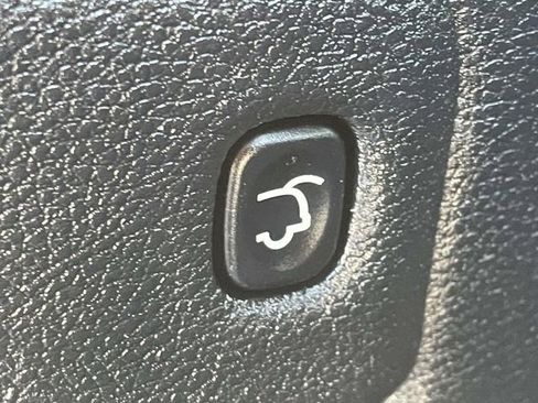 Used 2020 Jeep Grand Cherokee High Altitude AWD/4WD image 10