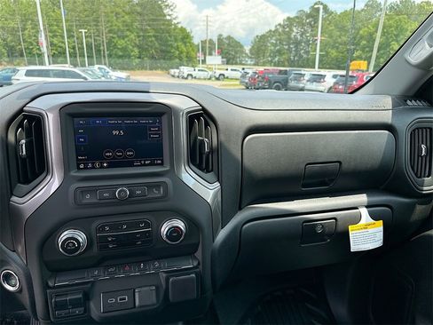 New 2025 GMC Sierra 2500 Pro w/ Convenience Package image 18