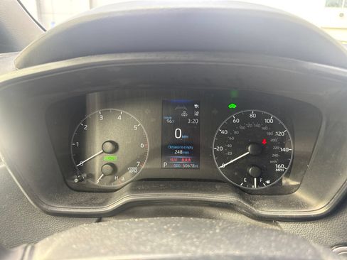 Used 2024 Toyota Corolla SE FWD image 11