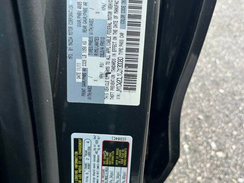 Used 2012 MAZDA MAZDA5 Touring w/ Moonroof & Audio Pkg FWD image 27