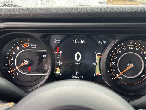 Certified 2024 Jeep Wrangler Sport S image 21