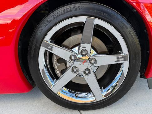 Used 2006 Chevrolet Corvette Convertible w/ Preferred Equipment Group image 13