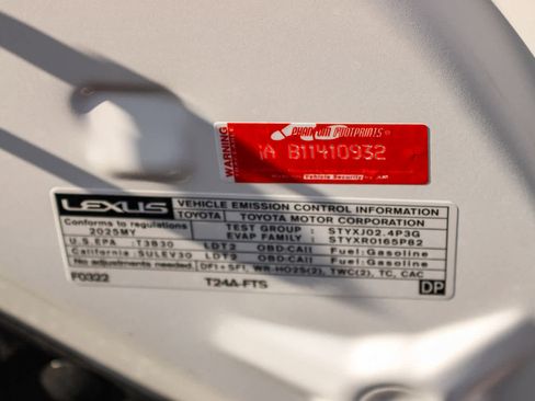 Used 2025 Lexus RX 350 Premium image 25