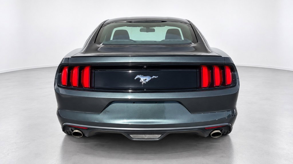 Used 2015 Ford Mustang Coupe RWD image 6