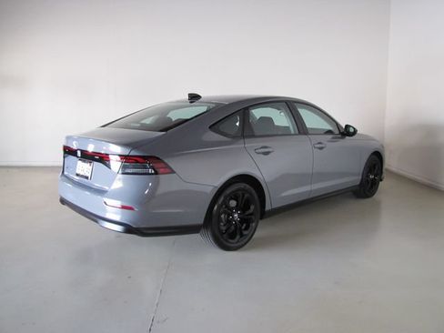 Certified 2025 Honda Accord SE image 25