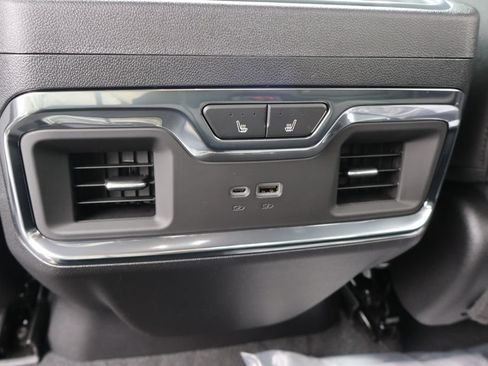 New 2026 Chevrolet Silverado 1500 LTZ w/ LTZ Premium Package AWD/4WD image 22