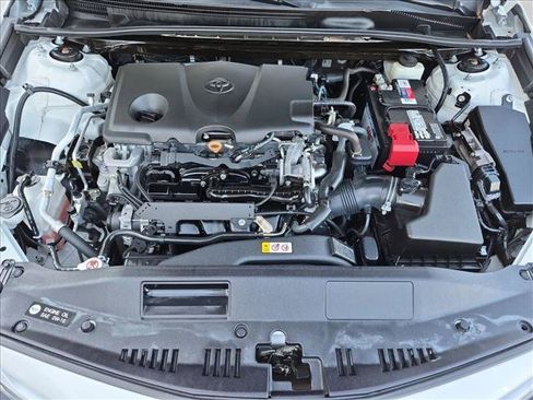 Used 2020 Toyota Camry XSE FWD image 18
