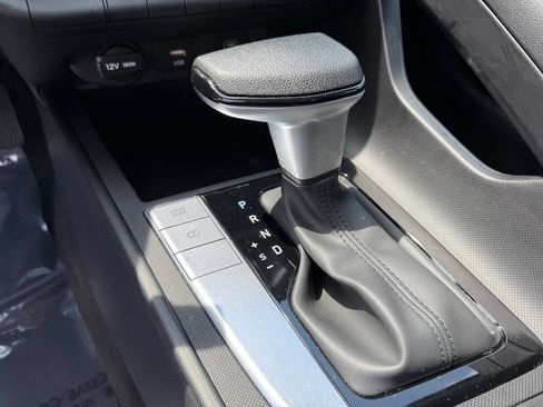 Certified 2024 Hyundai Elantra SEL FWD image 31