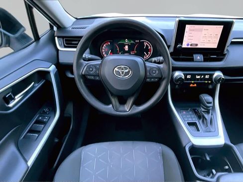 Certified 2025 Toyota RAV4 XLE AWD/4WD image 6