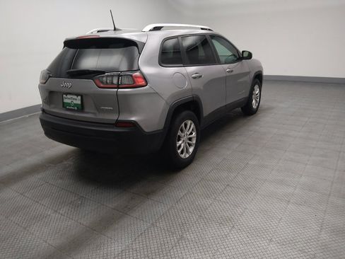 Used 2020 Jeep Cherokee Latitude AWD/4WD image 10