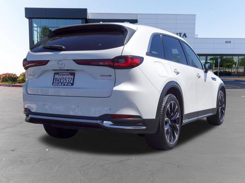 Certified 2024 MAZDA CX-90 Plug-In Hybrid w/ Premium Plus AWD/4WD image 3
