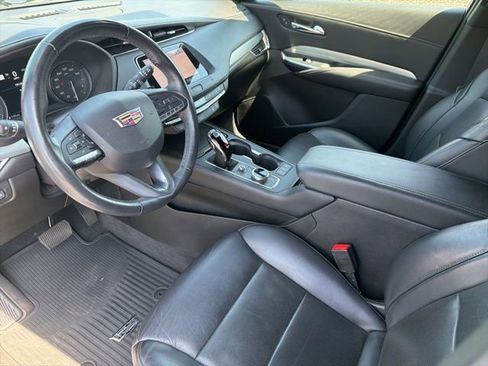 Used 2020 Cadillac XT4 Premium Luxury image 11