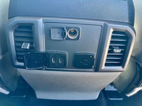 Used 2019 Ford F250 XLT w/ XLT Value Package image 39