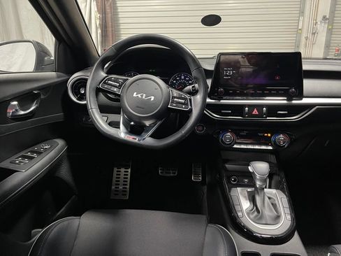 Used 2024 Kia Forte GT-Line w/ GT-Line Premium Package image 14