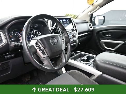 Used 2021 Nissan Titan SV w/ SV Convenience Package image 24