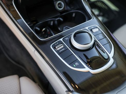 Used 2021 Mercedes-Benz C 300 Sedan image 18