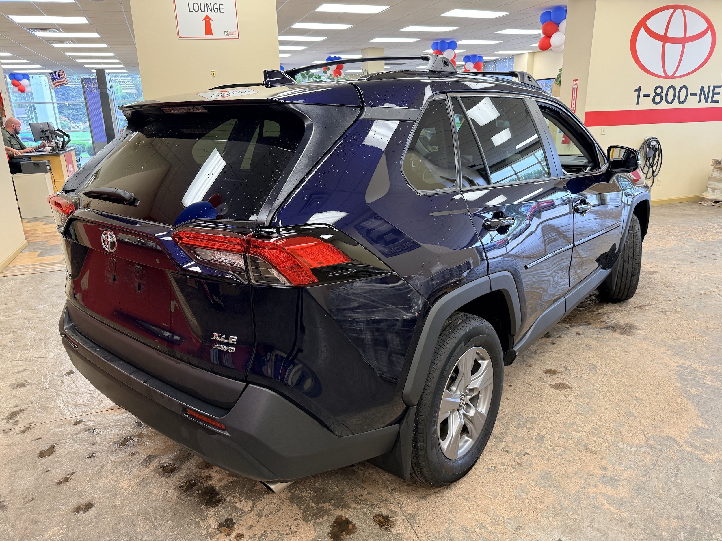Used 2024 Toyota RAV4 XLE w/ Convenience Package AWD/4WD image 10