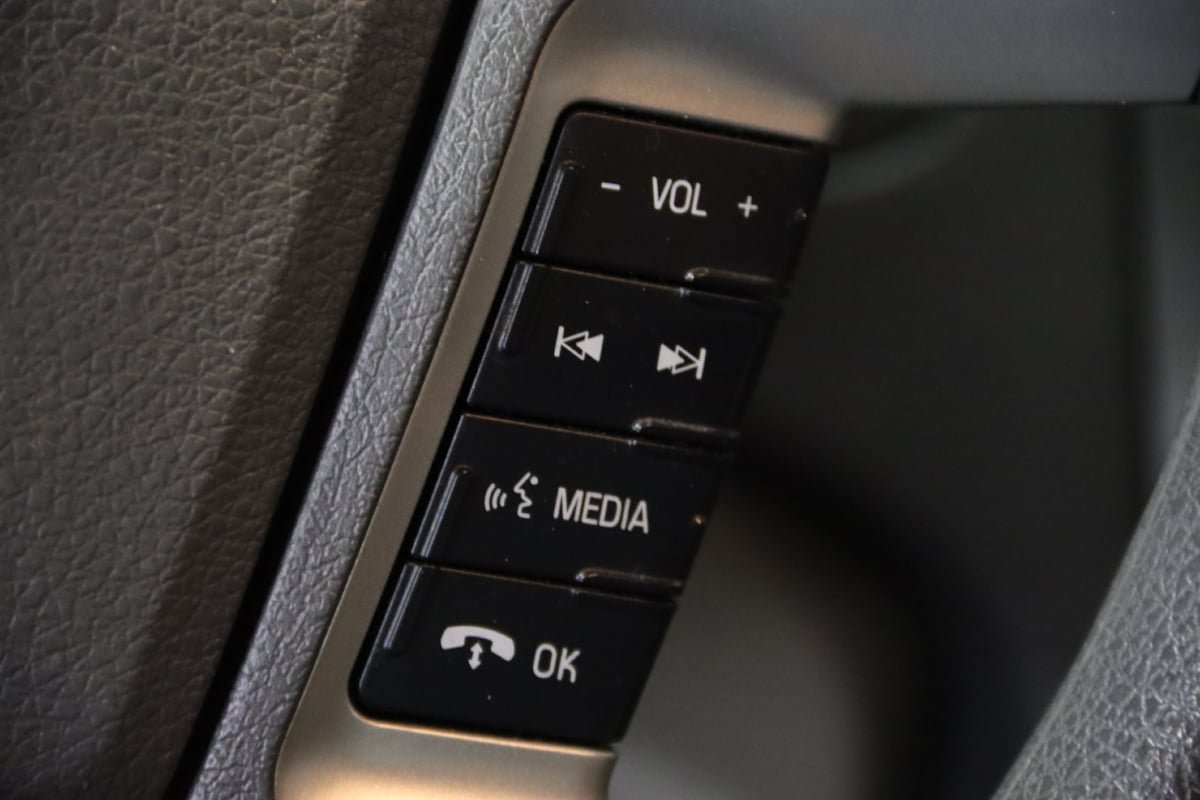 Used 2012 Ford Fusion SE FWD image 15