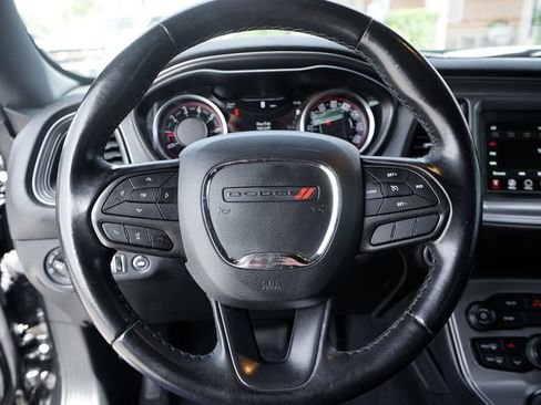 Used 2023 Dodge Challenger SXT RWD image 23